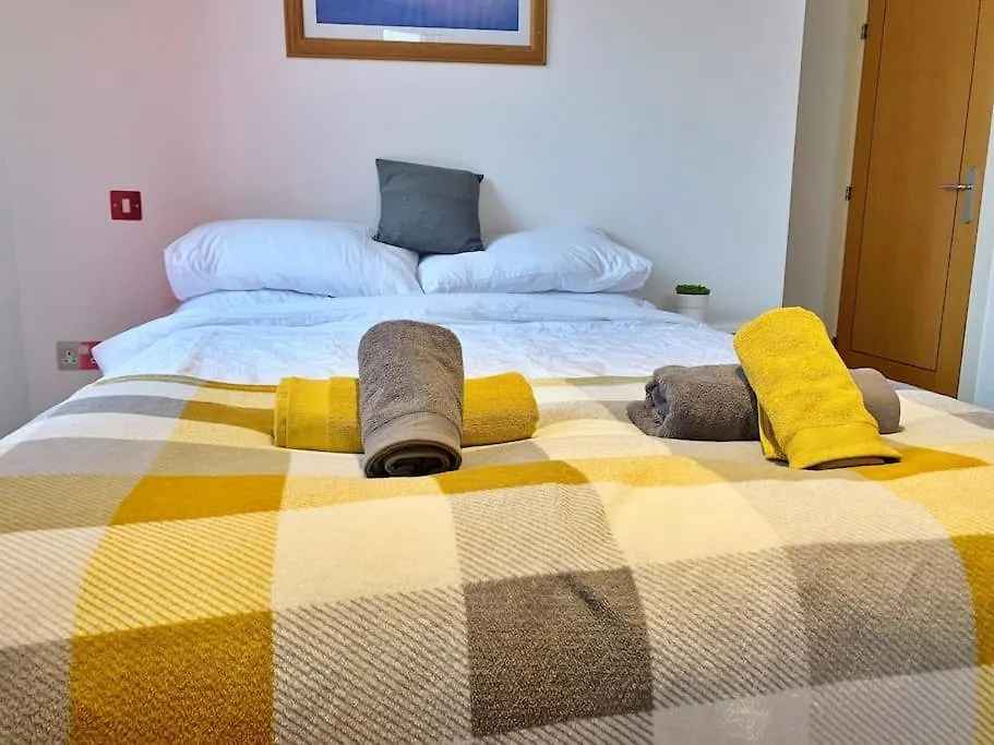 Two Bedroom Apartment In Central Bournemouth