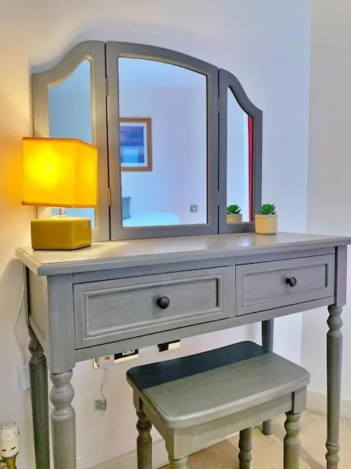 Two Bedroom Apartment In Central Bournemouth Velká Británie